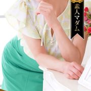 富田 靖子